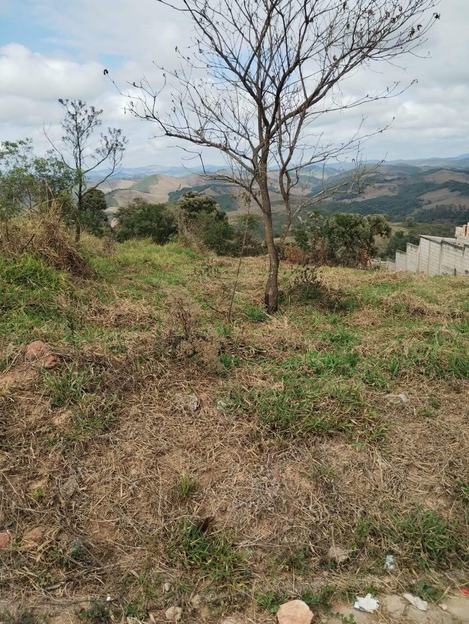 Lote à venda no Bela Ville: 