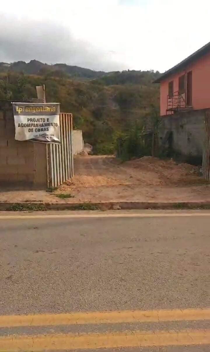 Lote à venda no Bandeirantes: 