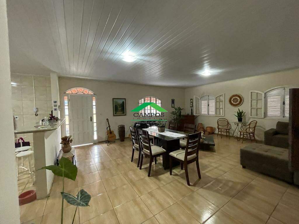 Chácara para aluguel no Bandeirantes: 