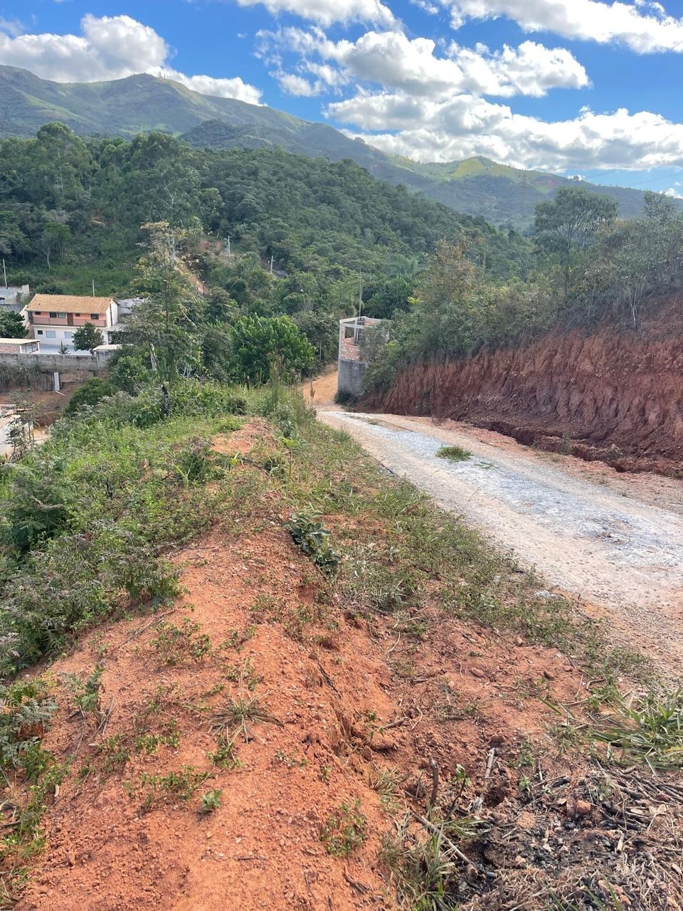 Lote à venda no Padre Viegas: 