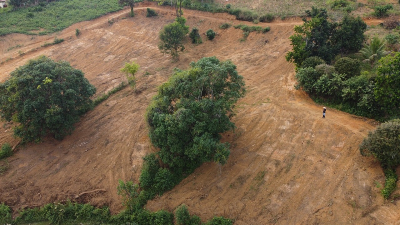 Terreno / Área à venda no Miguel Rodrigues: 