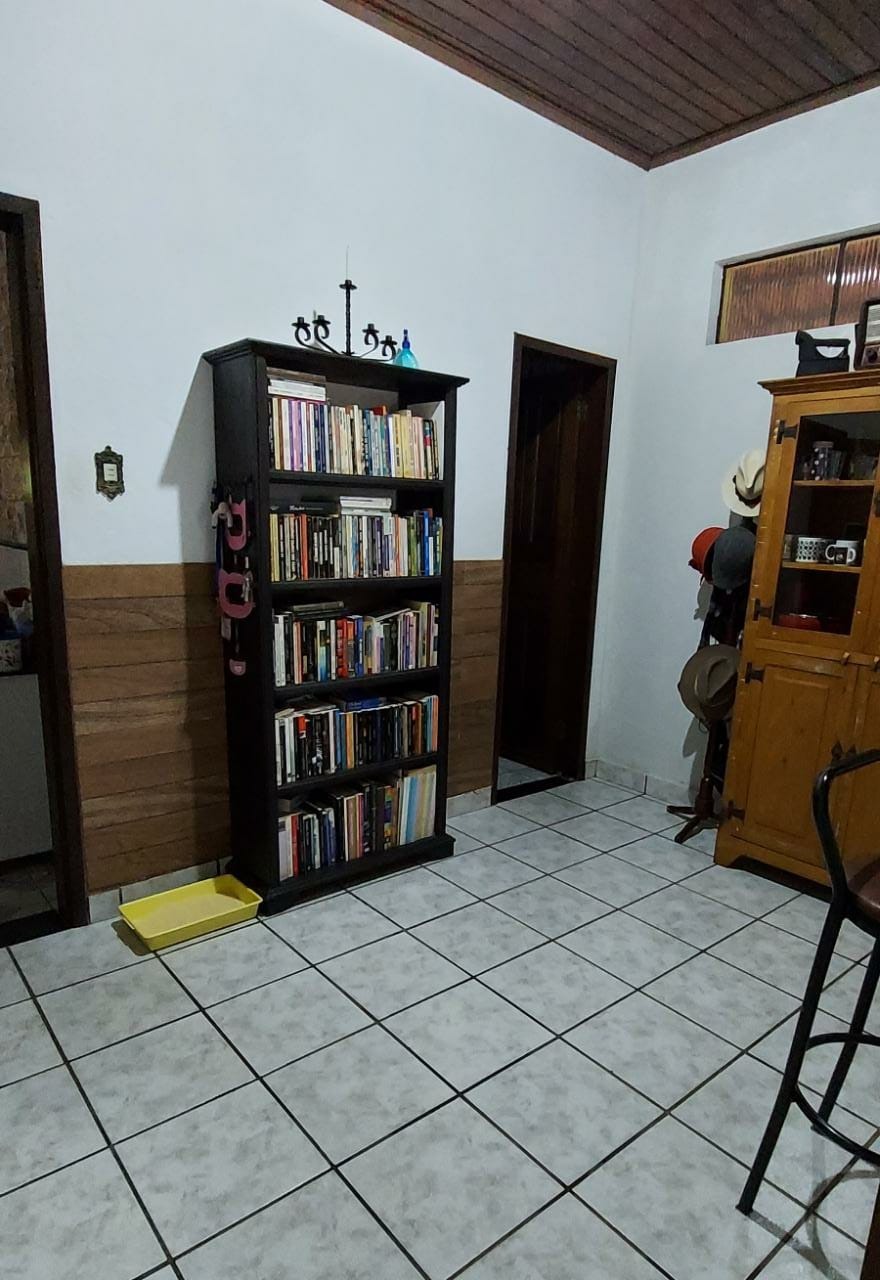 Casa à venda no Passagem De Mariana: 