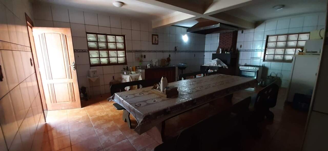 Fazenda à venda no Area Rural: Cozinha ampla e acolhedora