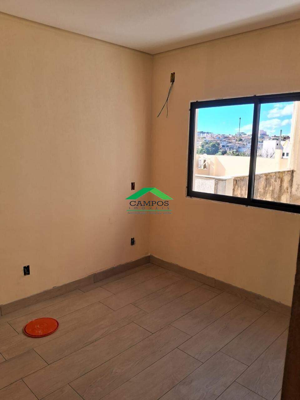 Apartamento com área privativa para aluguel no Centro: 