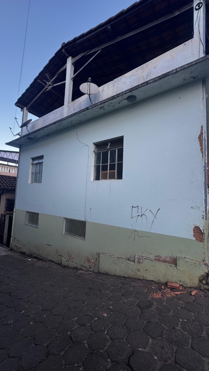 Casa à venda no Centro: 