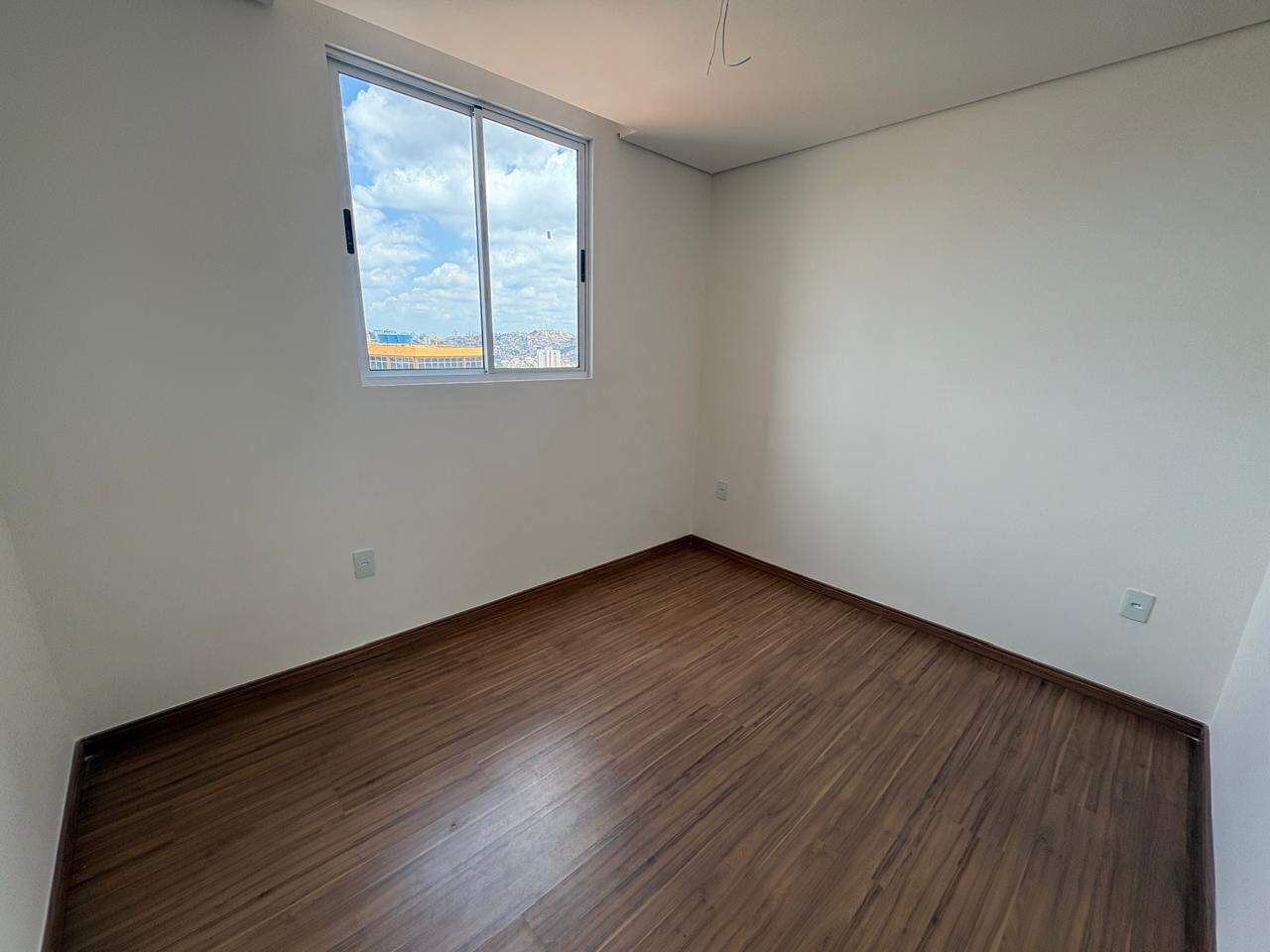 Cobertura à venda no Milionários: 