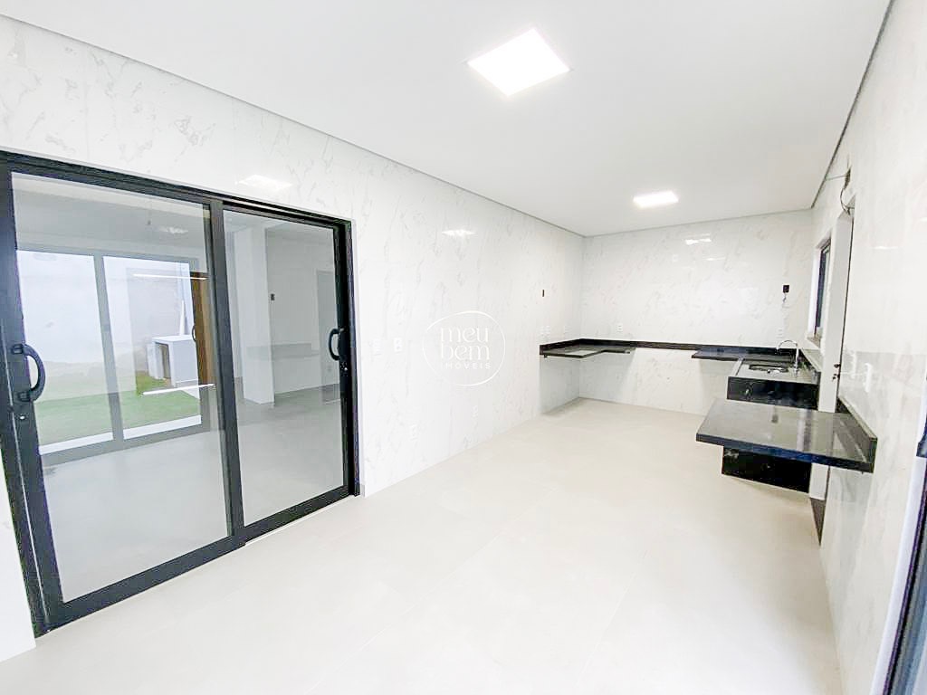 Sobrado à venda no Recanto do Bosque bairro Rio Madeira, Porto Velho, com 3 quartos quartos e 3 suítes suítes | Meu Bem Imóveis: 