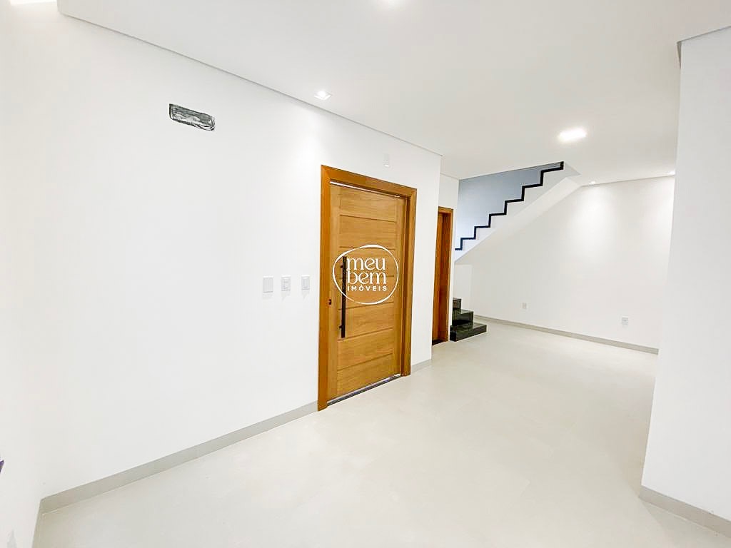 Sobrado à venda no Recanto do Bosque bairro Rio Madeira, Porto Velho, com 3 quartos quartos e 3 suítes suítes | Meu Bem Imóveis: 