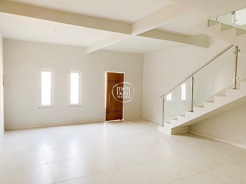 Sobrado à venda no bairro Igarapé, Porto Velho, com 2 quartos quartos e 1 suíte suítes | Meu Bem Imóveis: 