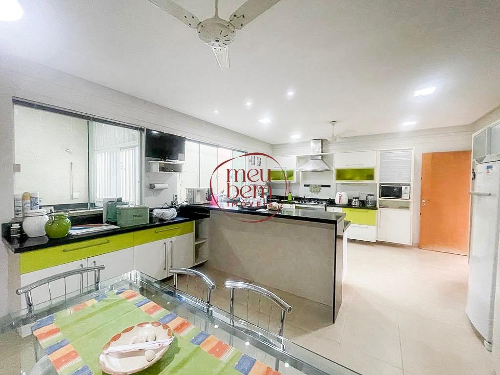 Sobrado à venda no bairro Eletronorte, Porto Velho, com 2 quartos quartos e 2 suítes suítes | Meu Bem Imóveis: 