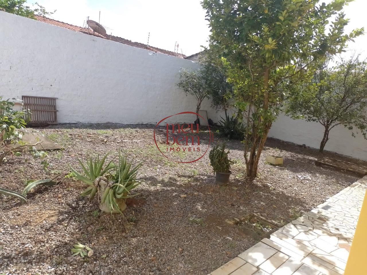 Casa à venda no bairro Flodoaldo Pontes Pinto, Porto Velho, com 2 quartos quartos e 1 suíte suítes | Meu Bem Imóveis: quintal fundos