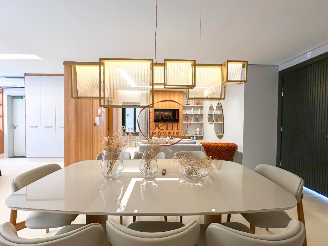 Sobrado à venda no Lagunas Residence Club bairro Nova Esperança, Porto Velho, com 3 até 3 quartos quartos e 3 até 3 suítes suítes | Meu Bem Imóveis: Salas de estar e jantar