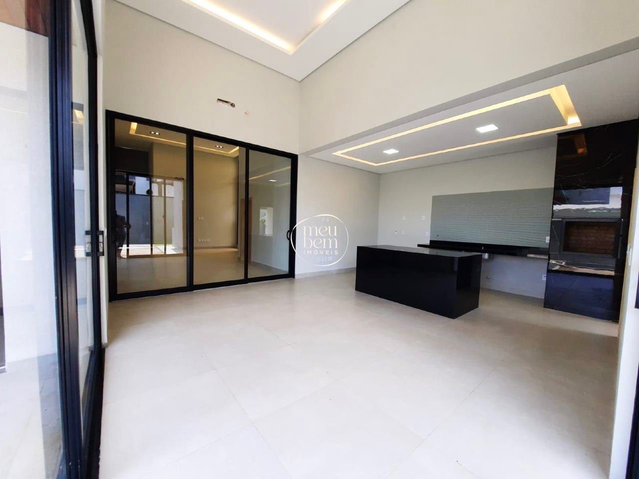 Casa à venda no Alphaville (Br 364) bairro Aeroclube, Porto Velho, com 4 quartos quartos e 4 suítes suítes | Meu Bem Imóveis: 