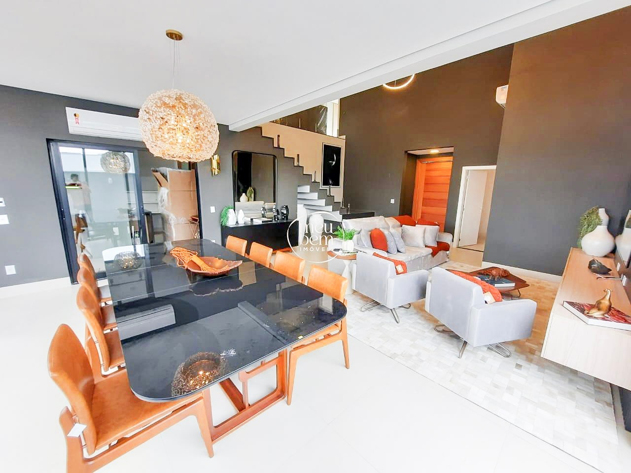 Sobrado à venda no Verana bairro Aponiã, Porto Velho, com 4 quartos quartos e 3 suítes suítes | Meu Bem Imóveis: 