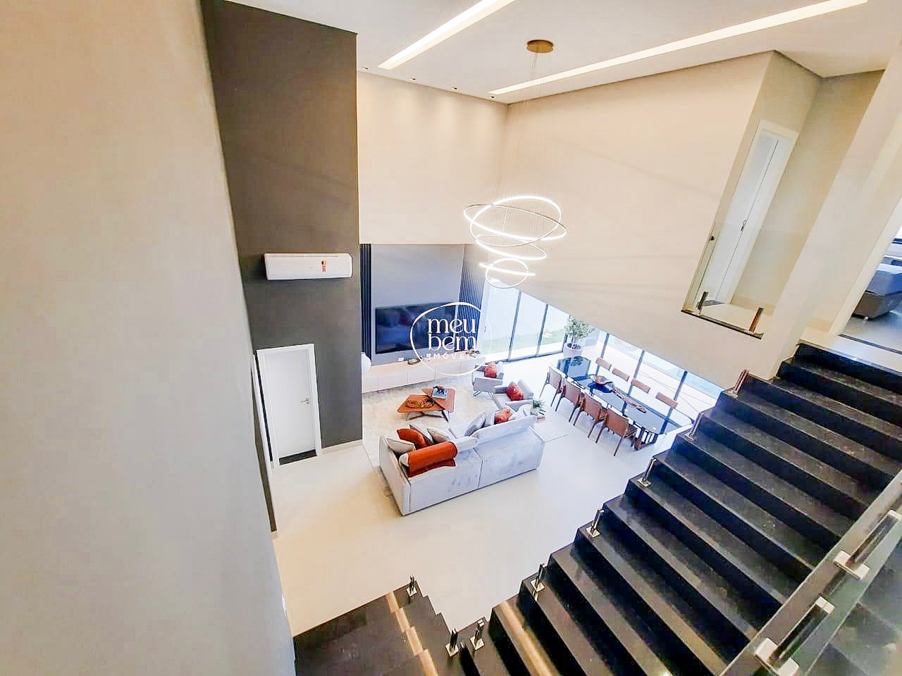 Sobrado à venda no Verana bairro Aponiã, Porto Velho, com 4 quartos quartos e 3 suítes suítes | Meu Bem Imóveis: 