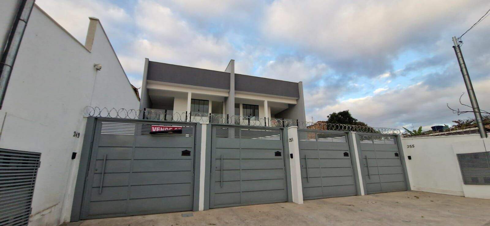Casa à venda no Santa Fé: 