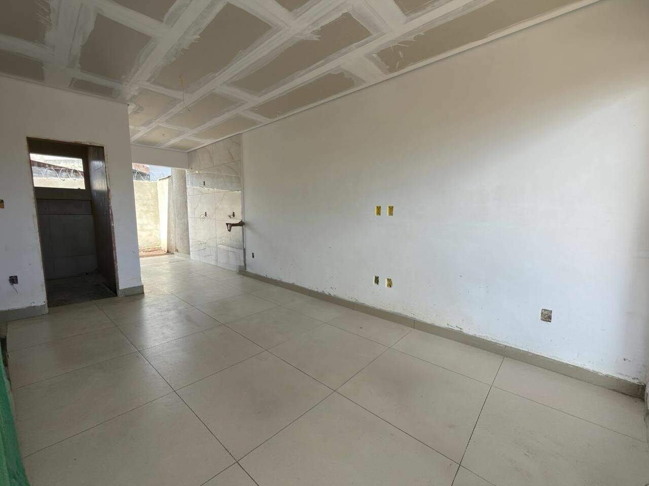 Casa à venda no Canarinho: 