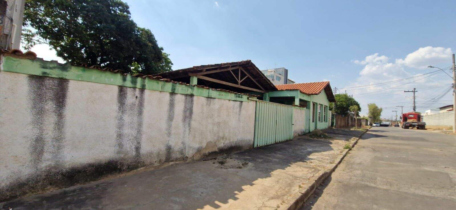 Casa à venda no Santa Mônica: 