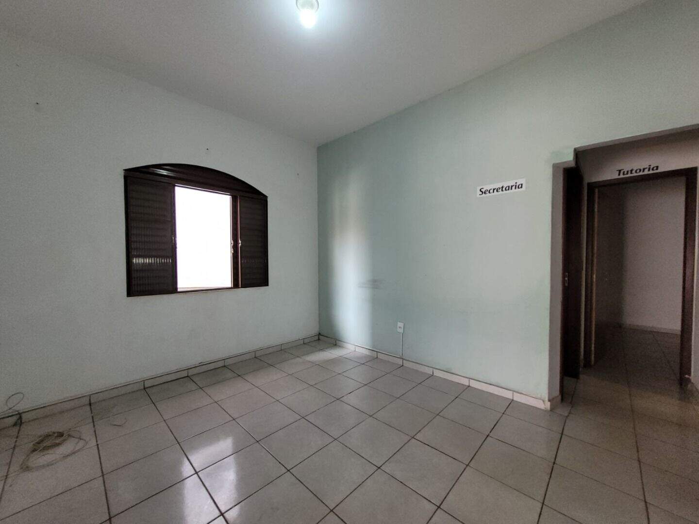 Casa para aluguel no Centro: 