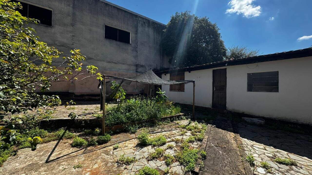 Casa para aluguel no Centro: 