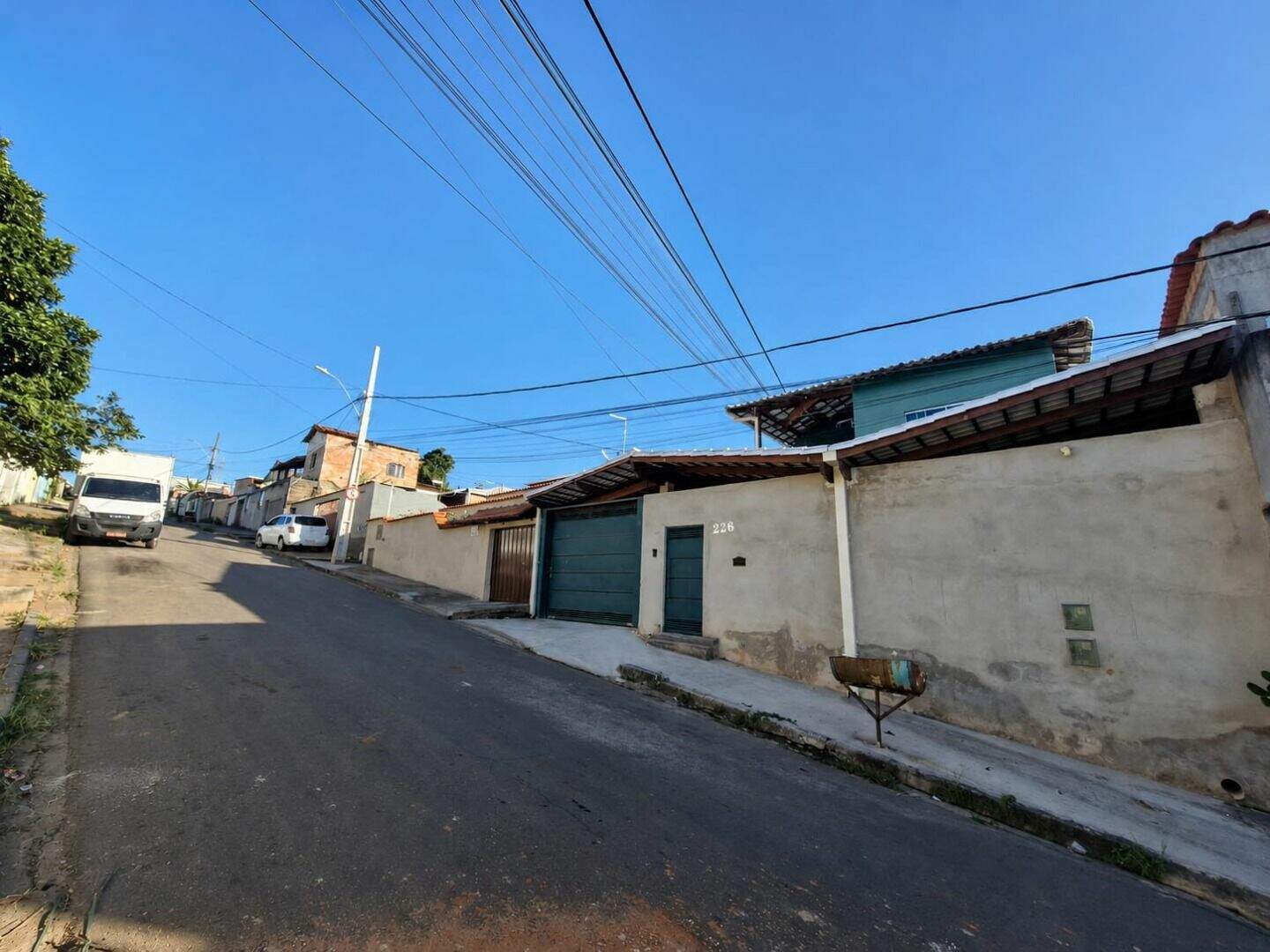 Casa para aluguel no Vila Tania: 