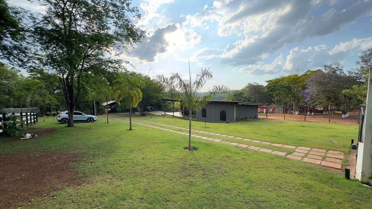 Sítio à venda no Vila das Flores: 