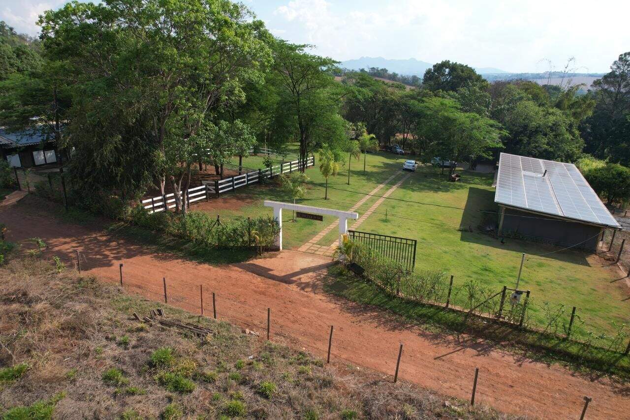 Sítio à venda no Vila das Flores: 