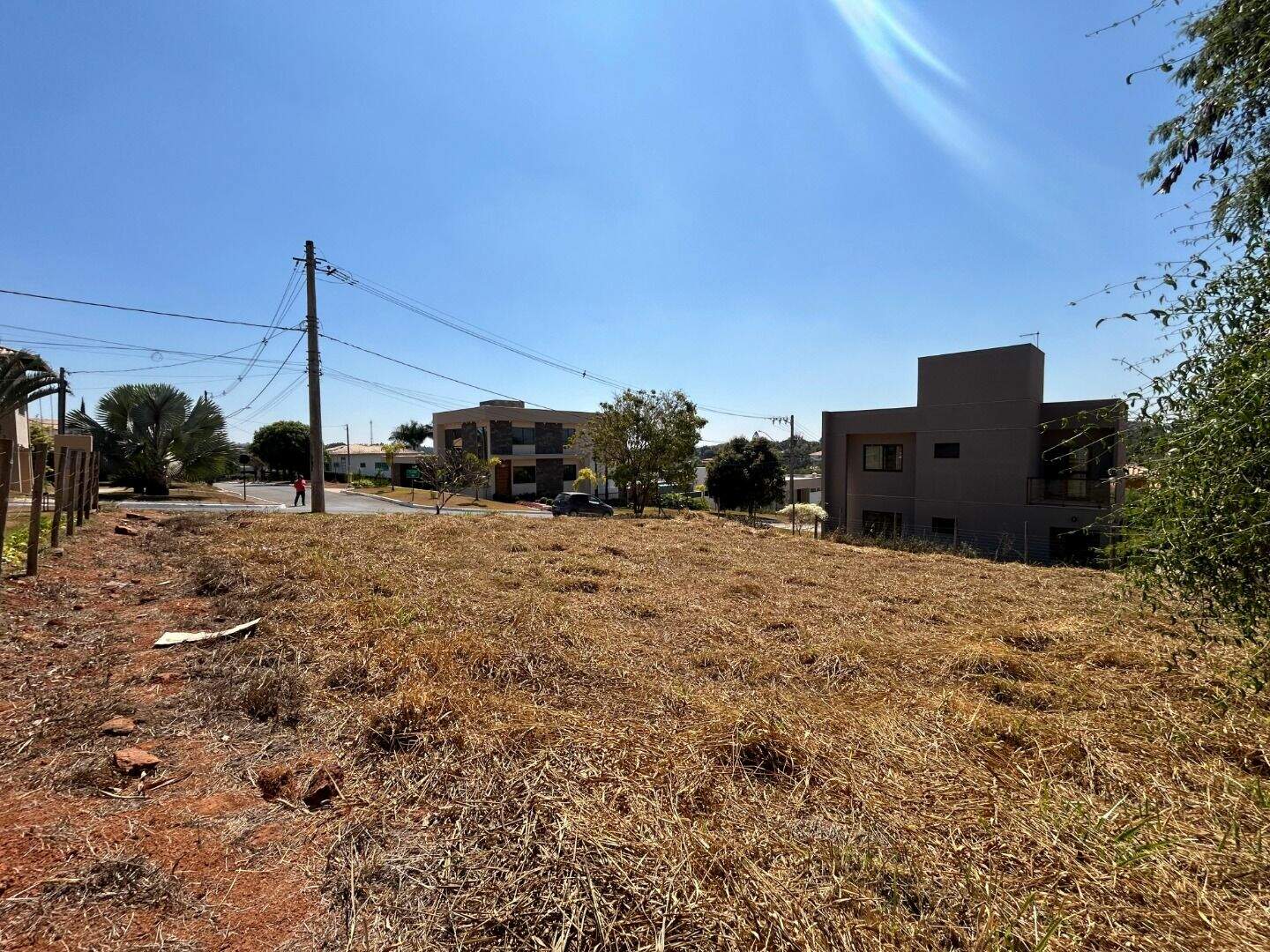 Lote em condomínio à venda no Condomínio Serra Verde: 