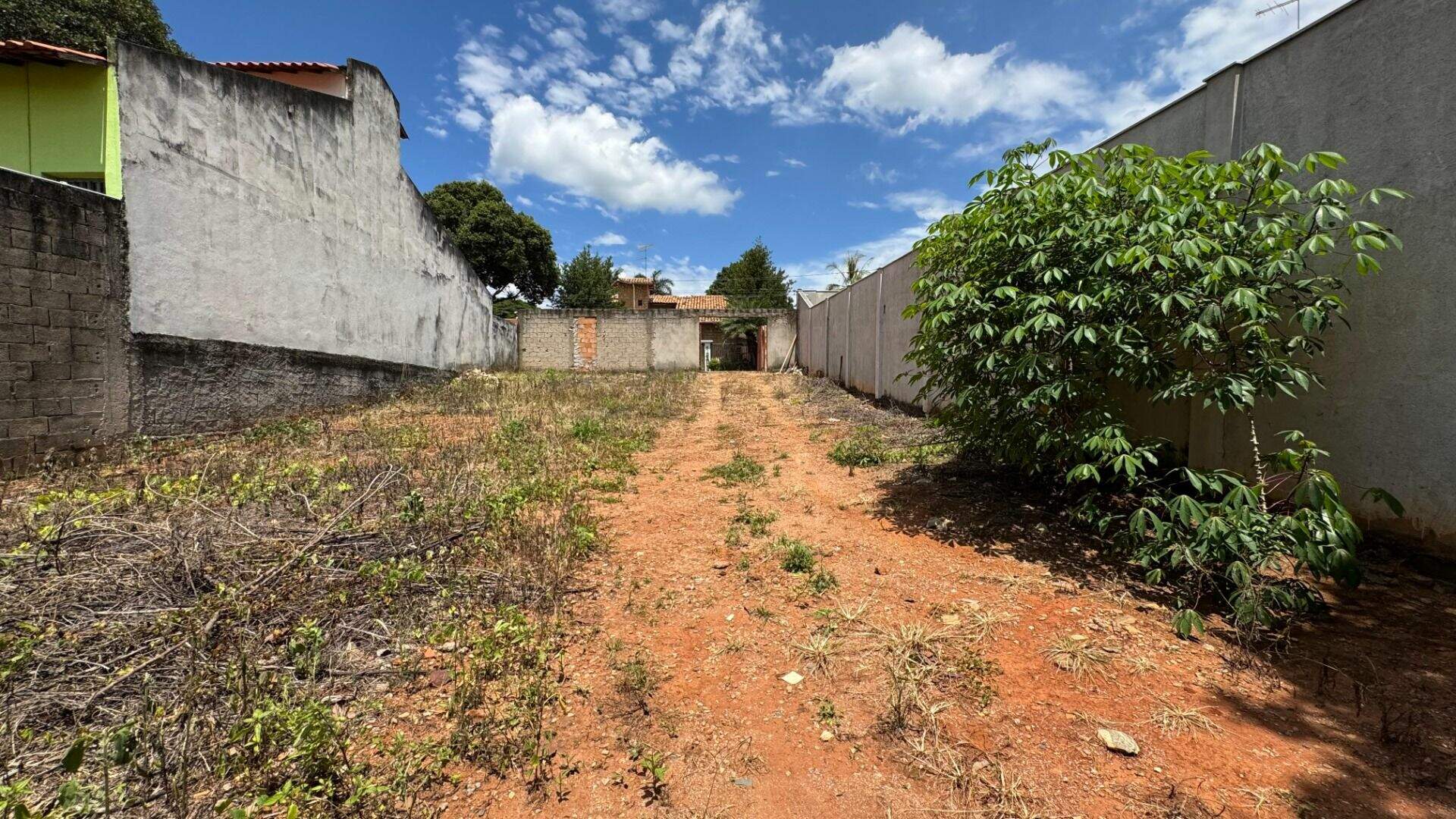 Terreno à venda no A Definir: 