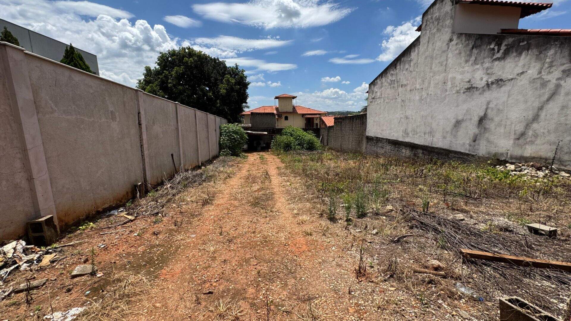 Terreno à venda no A Definir: 