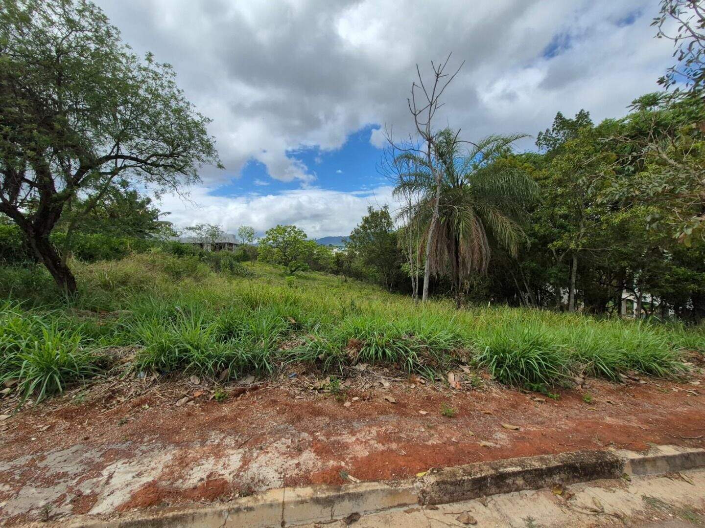 Lote em condomínio à venda no Condomínio Gran Ville: 