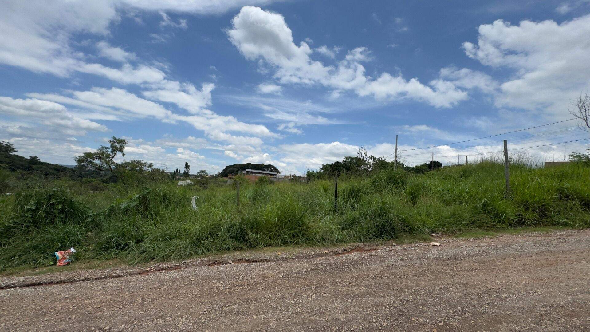 Terreno à venda no Bandeirante: 