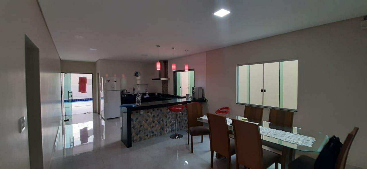 Casa à venda no Novo Igarapé: 