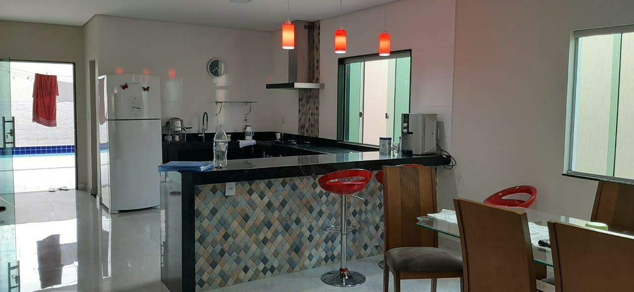 Casa à venda no Novo Igarapé: 