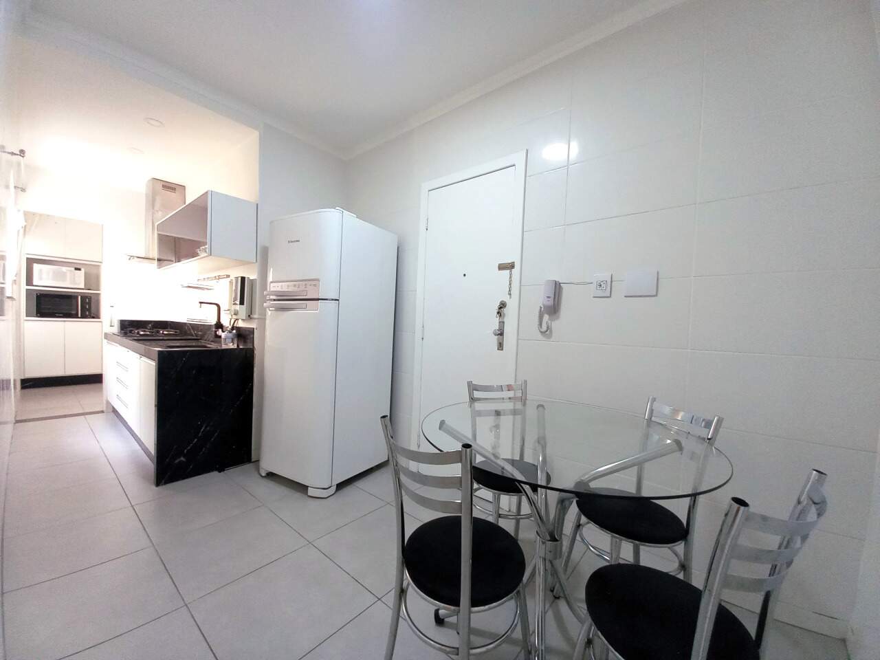 Apartamento para alugar com 2 quartos, 85m² - Foto 10