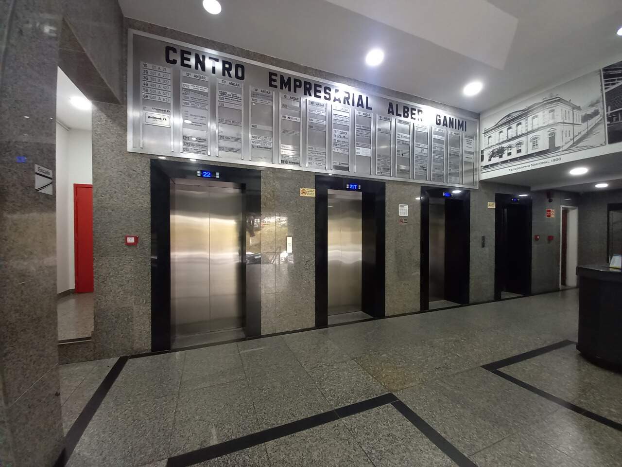 Sala para aluguel no Centro: 