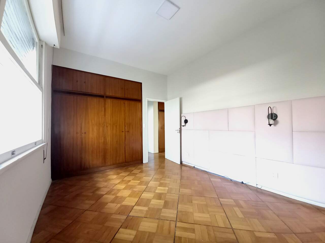 Apartamento à venda com 4 quartos, 207m² - Foto 17