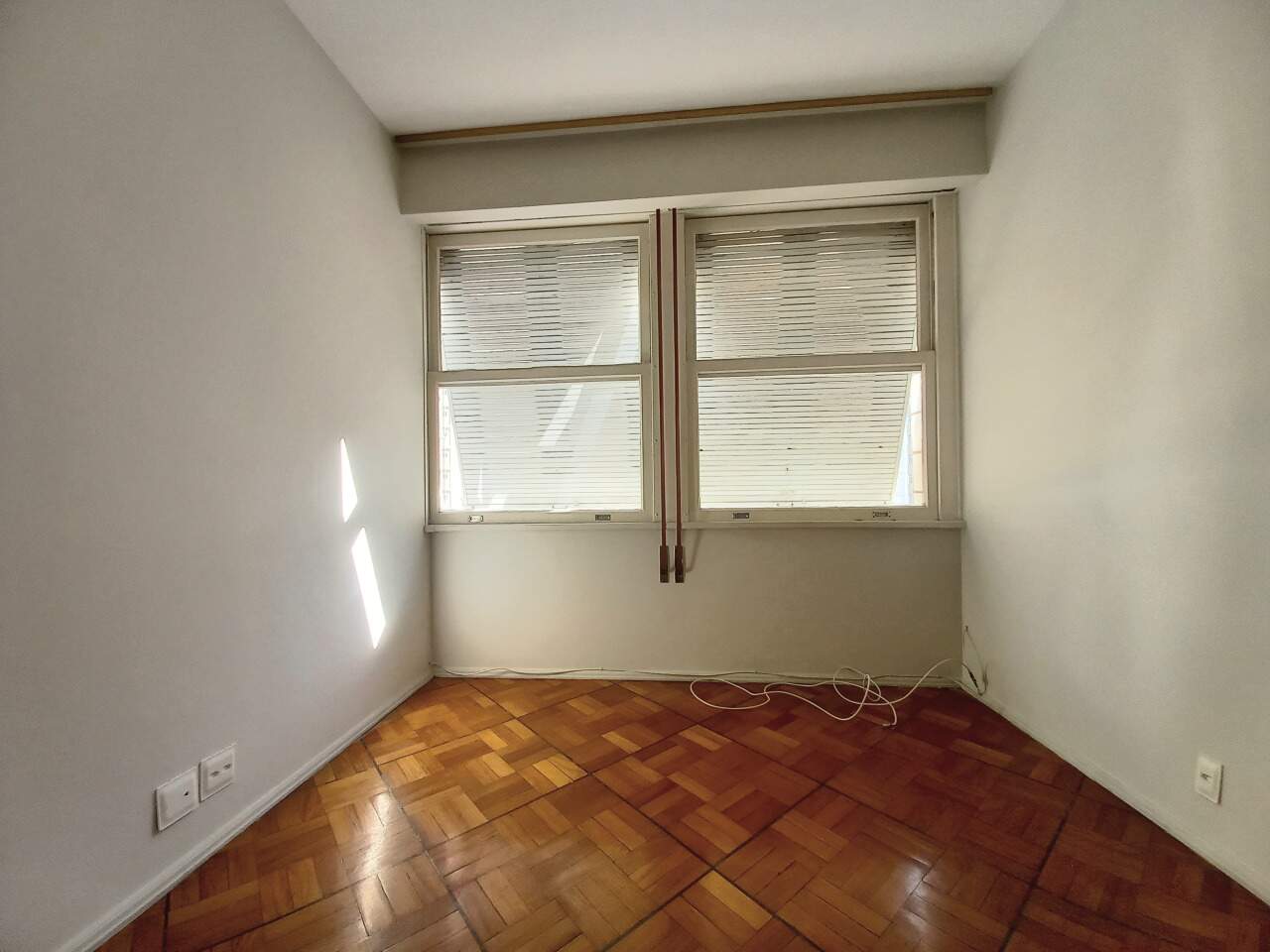 Apartamento à venda com 4 quartos, 207m² - Foto 14