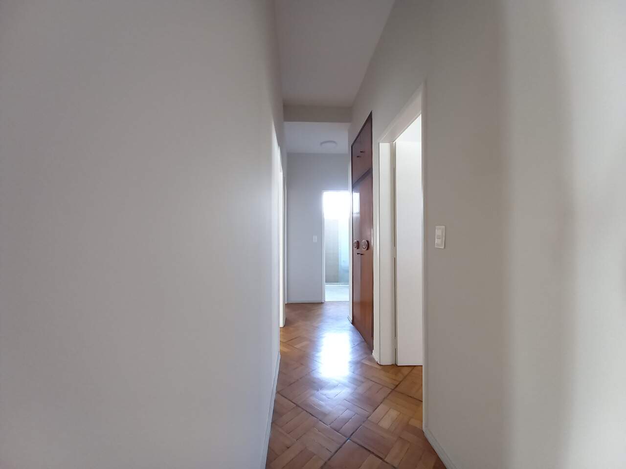 Apartamento à venda com 4 quartos, 207m² - Foto 10