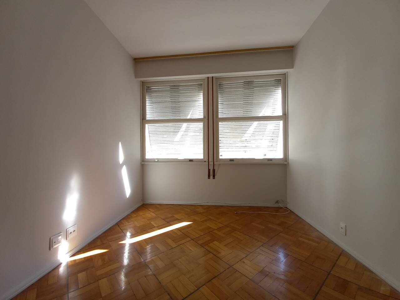 Apartamento à venda com 4 quartos, 207m² - Foto 12