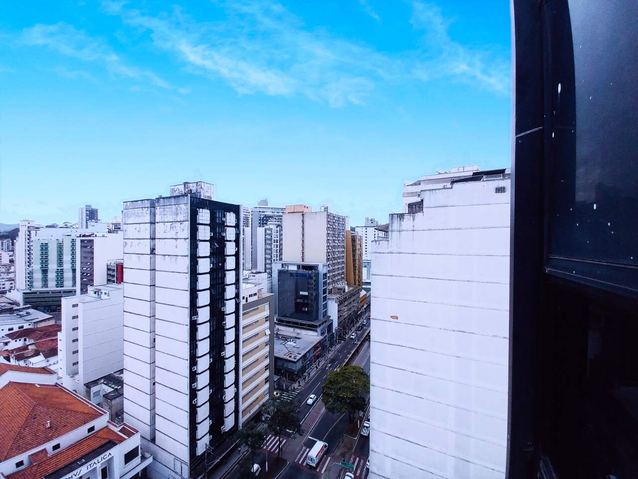 Sala à venda no Centro: 
