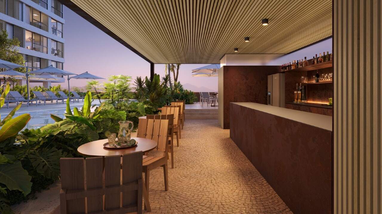 Bar da piscina com balcão e mesas (imagem ilustrativa)
