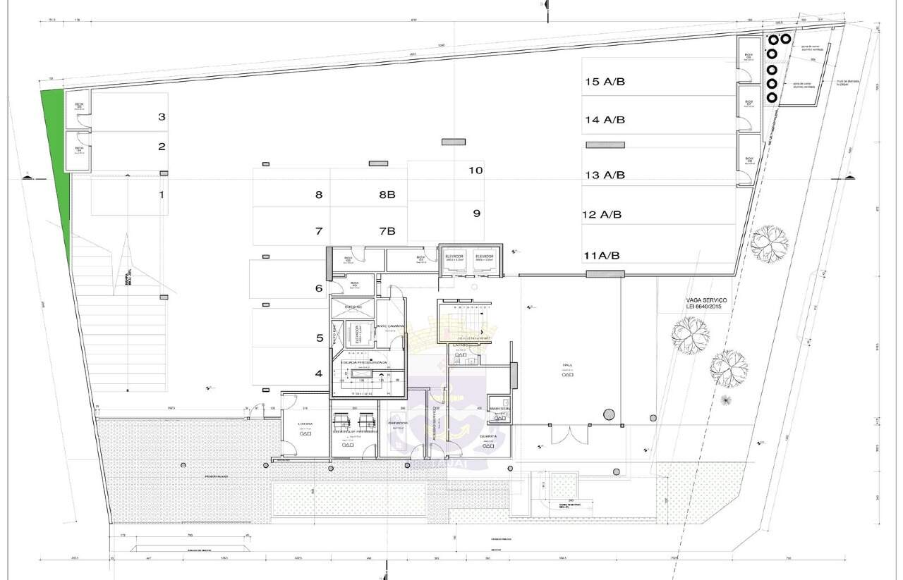 Planta do térreo do projeto aprovado, com hall e garagem
