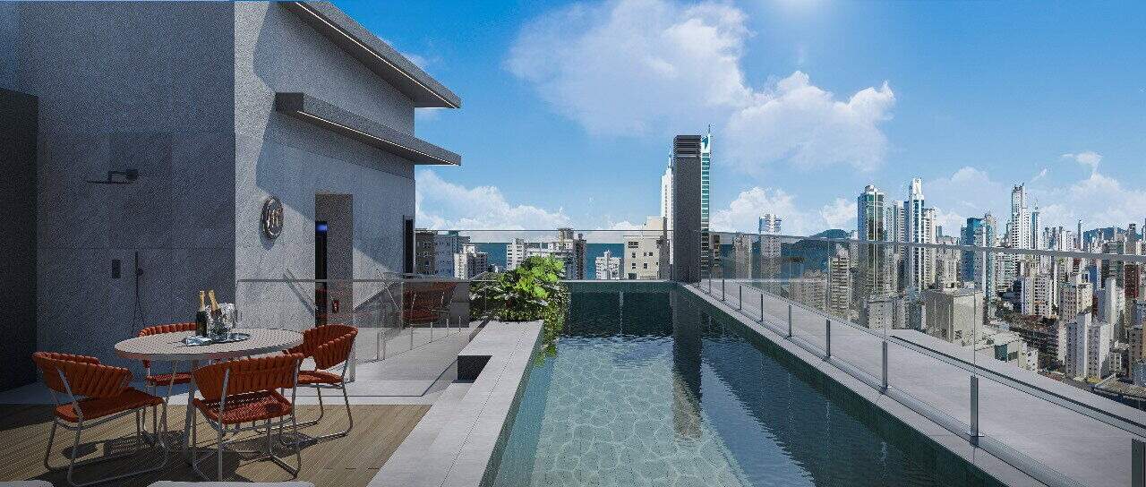 Piscina do rooftop com borda de vidro (imagem ilustrativa)