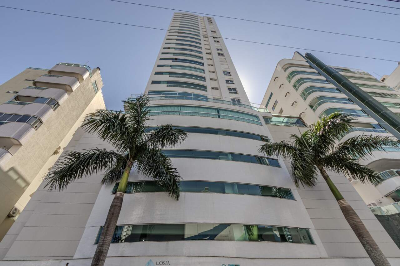 Fachada do Costa Splendida, da Pass-e Empreendimentos, na Rua 3618, Centro de Balneário Camboriú