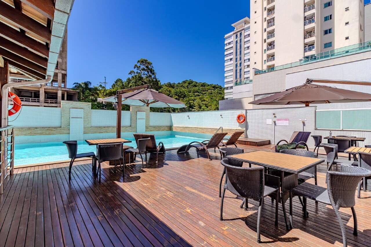 Piscina do Edifício Barra Norte