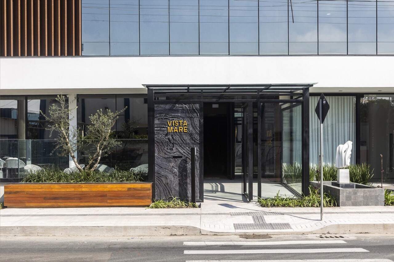 Entrada do Vista Mare Residencial na Alameda Ernesto Schneider, 150