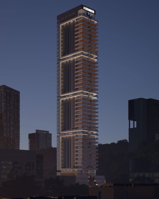 Palazzo Giardino à noite, com a torre iluminada (imagem ilustrativa)