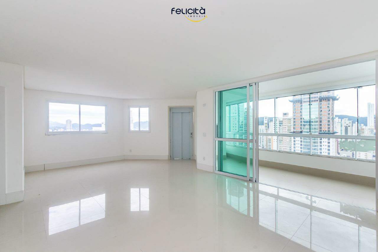 Apartamento de 3 quartos, 121m² no bairro Centro, em Balneário Camboriú | Eu Corretor