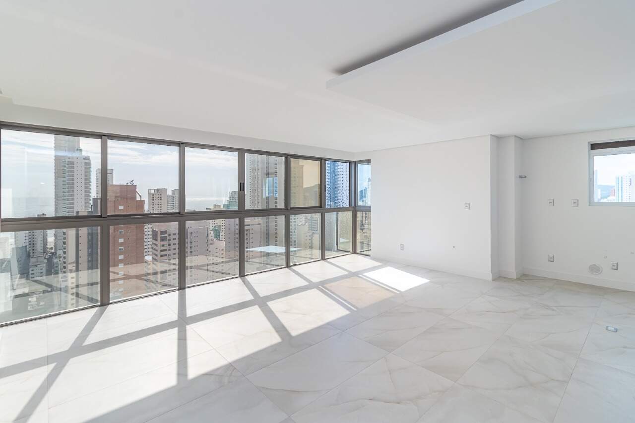 Apartamento de 3 quartos, 167m² no bairro Centro, em Balneário Camboriú | Eu Corretor